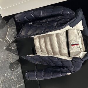 Moncler Navy and White Kids Puffer Jacket with hood missing zipper in pic